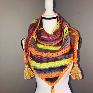ODE TO SUMMER AND FALL SHAWL